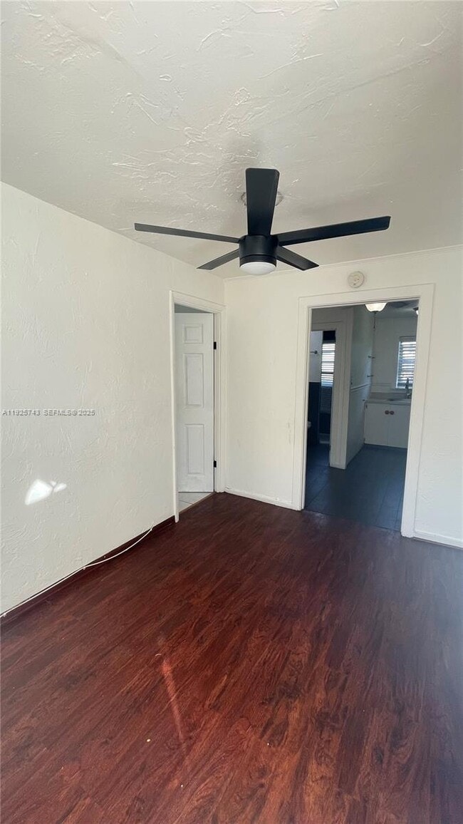 Foto del edificio - 1857 Buchanan St