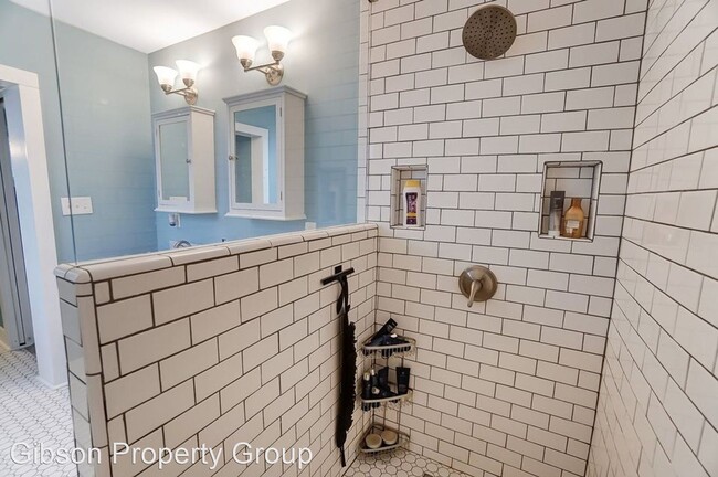Building Photo - 2 br, 2 bath House - 5514 Carthage Ave.