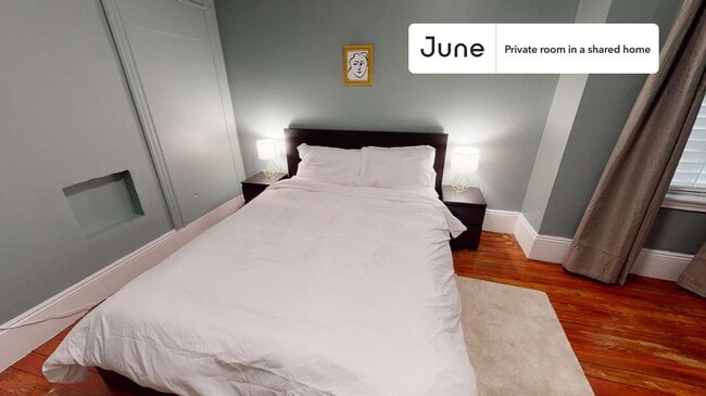 Building Photo - Room in Shared 7 bed/2 bath home in Allston