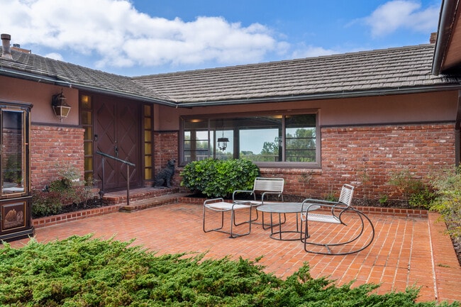 Building Photo - 2101 Merida Ct