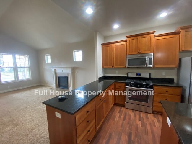 Building Photo - 3 br, 2 bath House - 939 Irvington Dr.