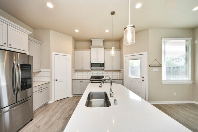 Building Photo - 19623 San Angelo Park Dr