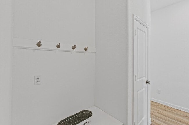 Building Photo - 4131 Balboa Dr