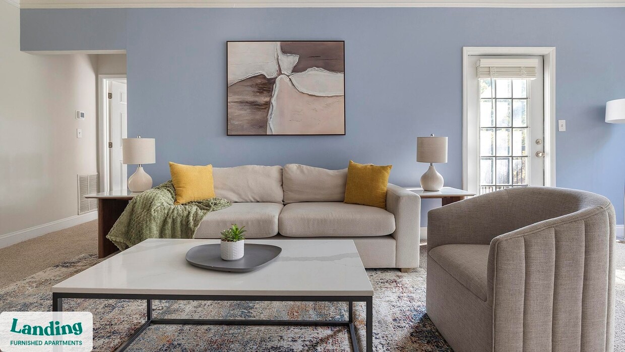 Primary Photo - 100 Crossing Blvd