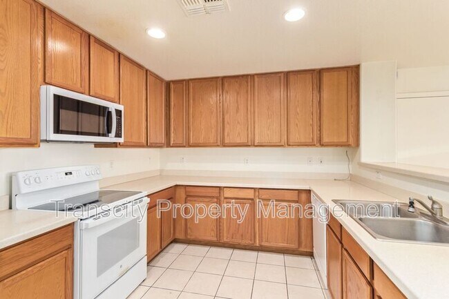 Building Photo - 5854 E Harmony Ave
