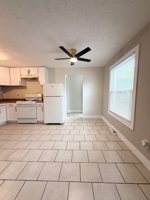 Building Photo - 14218 Tuckahoe Ave