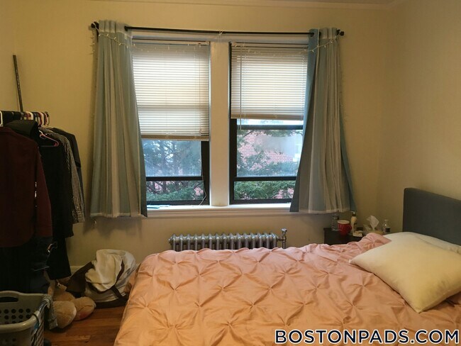 Foto del edificio - 349 Pleasant St