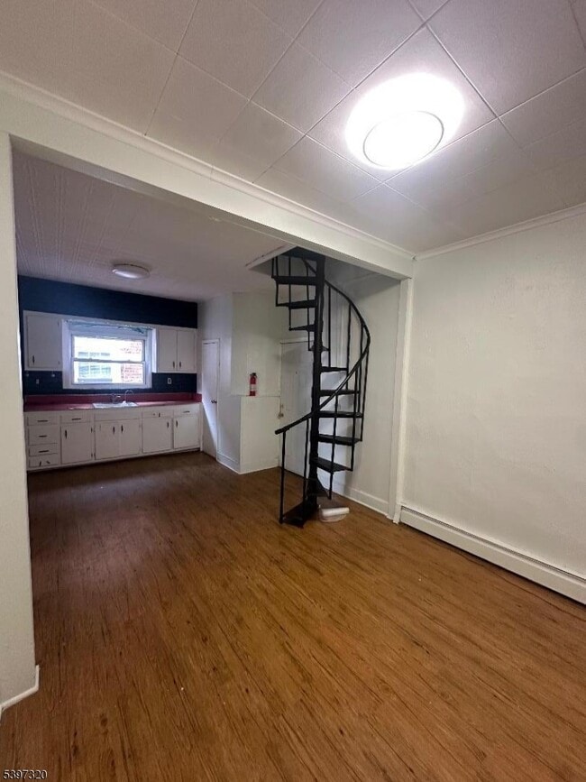 Foto del edificio - 205 Parker Ave