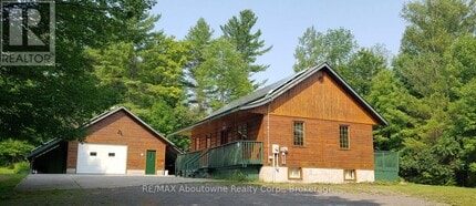 Building Photo - 914 Skootamatta Lake Rd