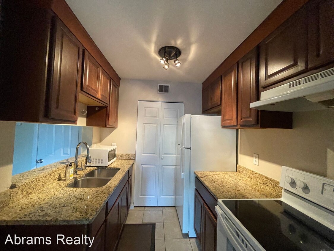 Foto principal - 2 br, 2 bath House - 1024 Autumn Woods Lan...