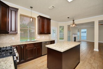 Building Photo - 20210 Black Canyon Dr