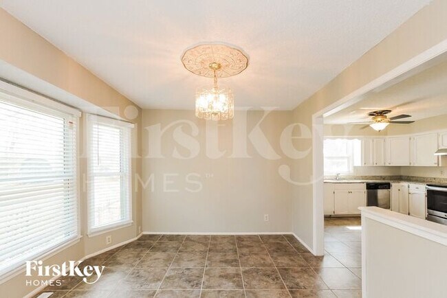 Building Photo - 8024 Sunset Cir