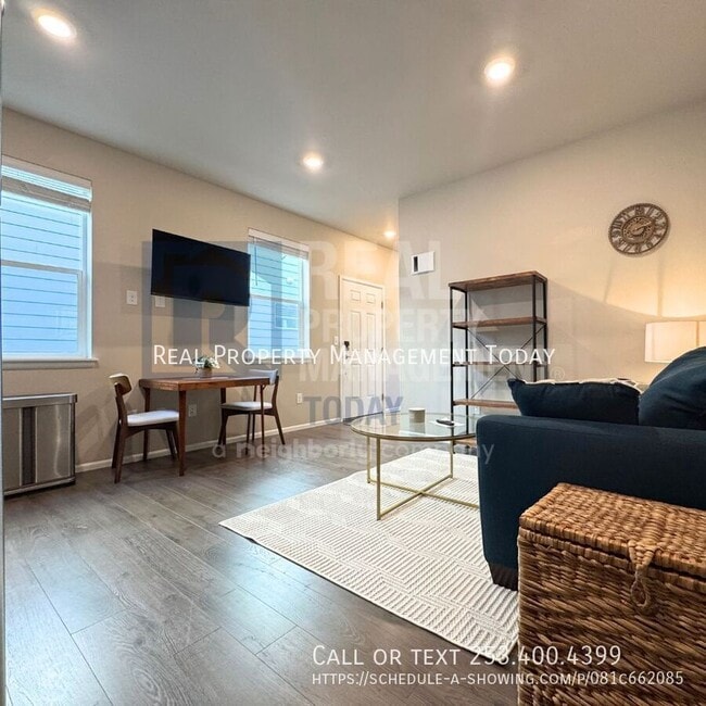 Foto del edificio - 3114 14th Ave NW