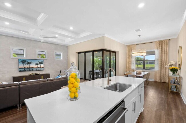 Foto del edificio - SALT WATER POOL AND SPA home in Greyhawk a...