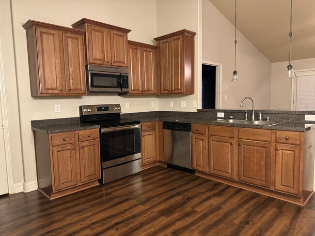Building Photo - 256 Village Springs Dr