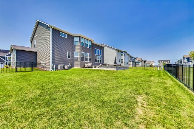 Building Photo - 2304 Corn Lily Rd