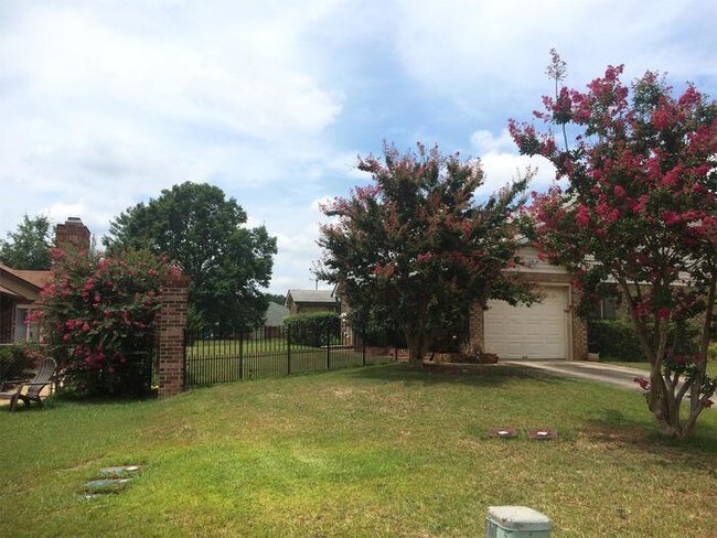 Foto del edificio - 2113 Fairway Ct SE