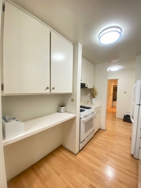 Building Photo - 2700 Le Conte Ave