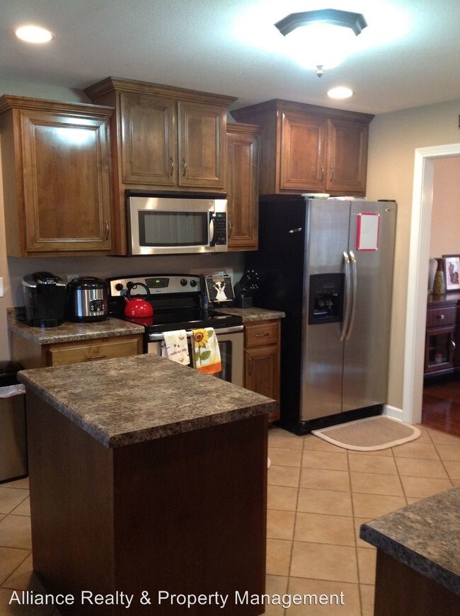 Building Photo - 1293 Chinook Cir