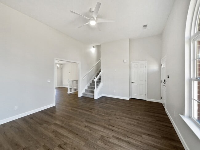 Building Photo - 4804 Highlander Cove
