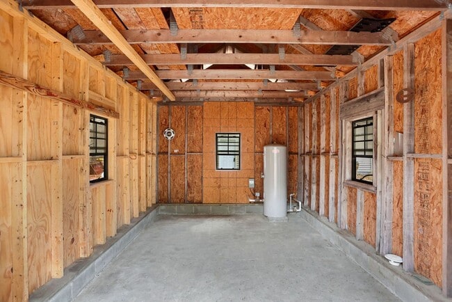 Foto del edificio - 3 bedroom 2.5 bath home