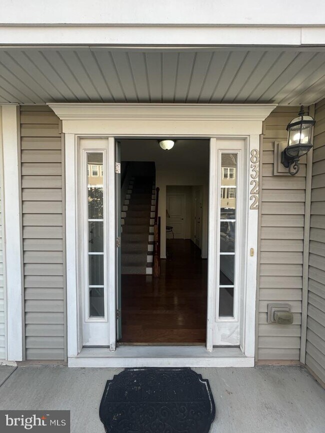 Building Photo - 8322 Heritage Crossing Ct