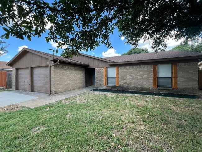 Building Photo - 709 Fair Meadows Dr