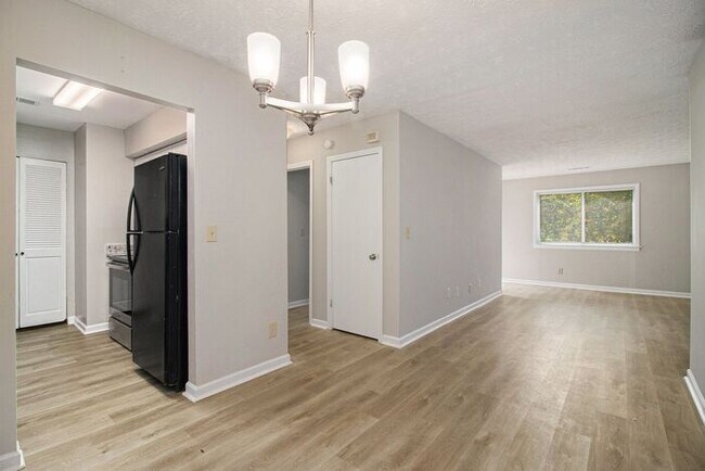 Foto del edificio - Fully Renovated 3BR/2BA Condo in Decatur!
