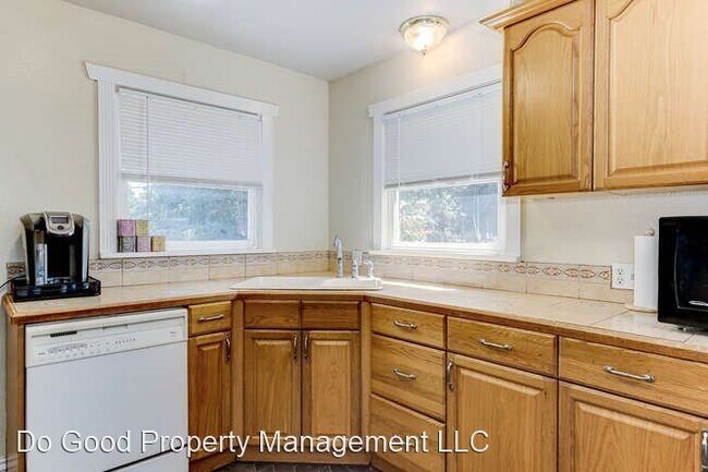 Building Photo - 4 br, 2 bath House - 324 6th Ave S