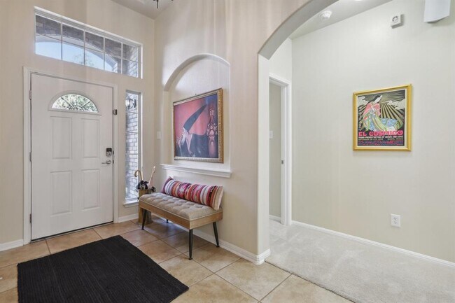 Building Photo - 2407 Stagecoach Bend