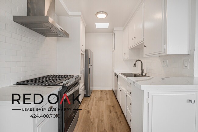 Foto del edificio - 7010 Lanewood Ave