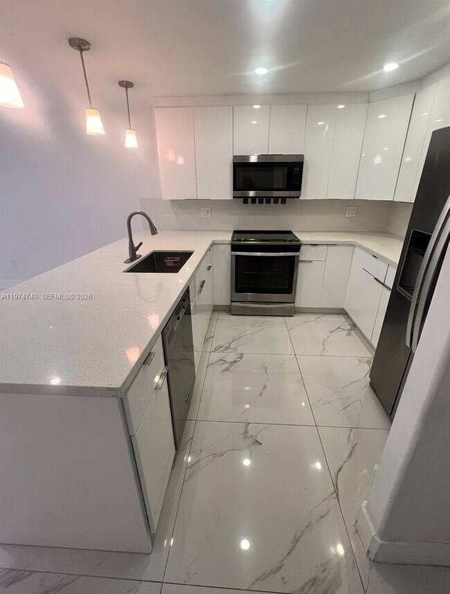 Foto del edificio - 10525 SW 112th Ave