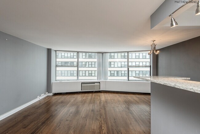 Foto del edificio - 5757 N Sheridan Rd