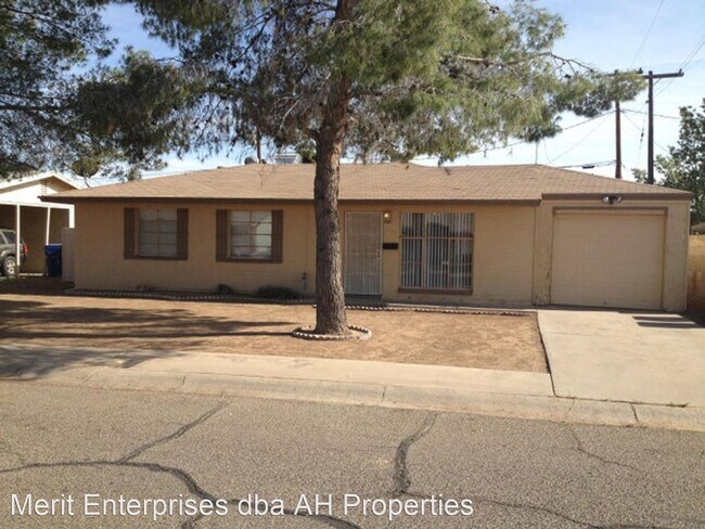 Building Photo - 3 br, 2 bath House - 219 W KINDERMAN DR