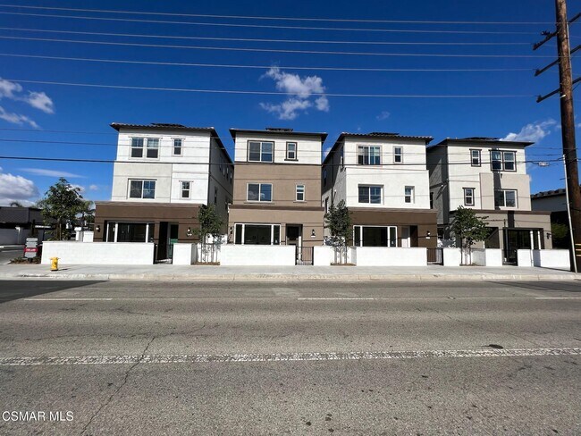 Foto del edificio - 3005 Cochran St