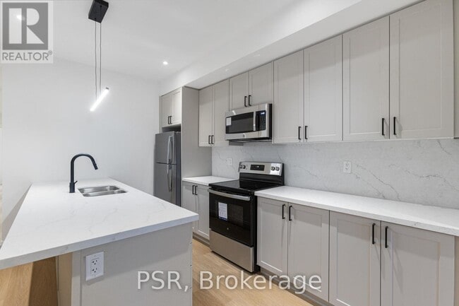 Building Photo - 57 Harriet St