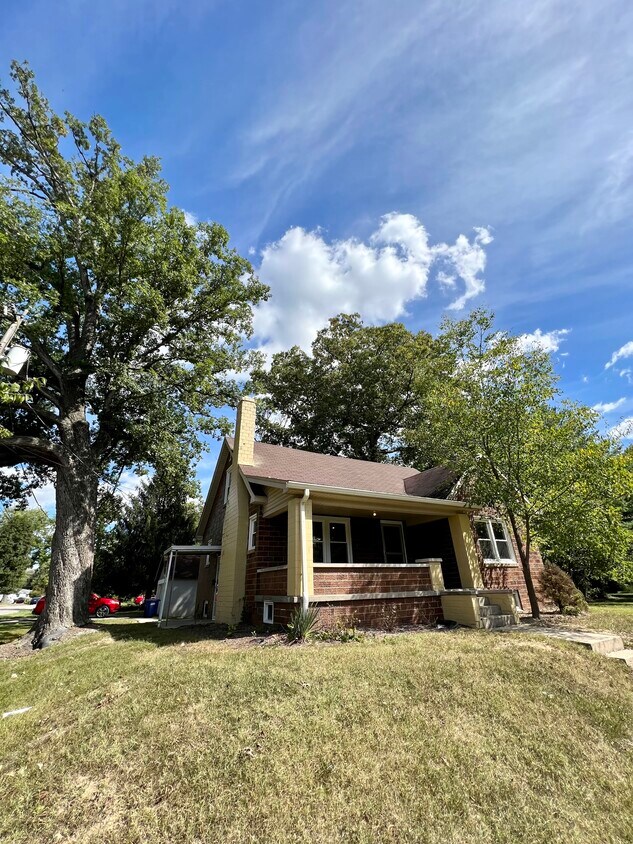 343 Villa Dr, Sellersburg, IN 47172 House for Rent in Sellersburg, IN