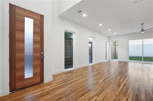 Building Photo - 6477 Lontos Dr