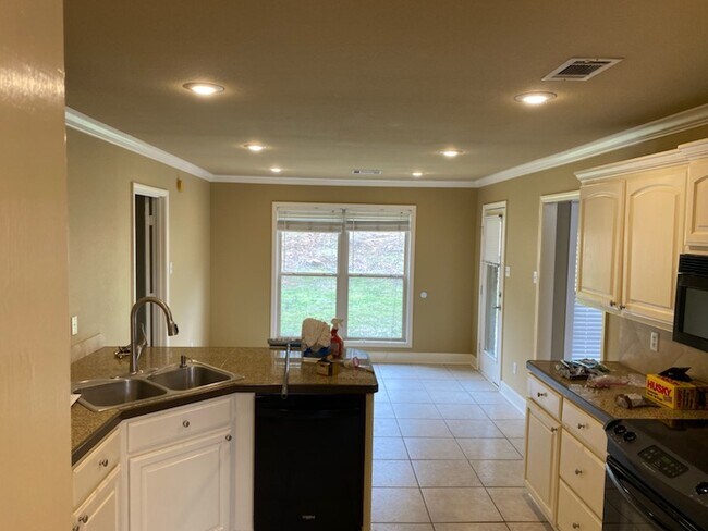 Foto del edificio - 69 Hickory Bend Dr