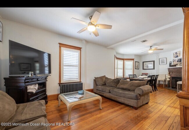 Building Photo - 723 Sea Girt Ave