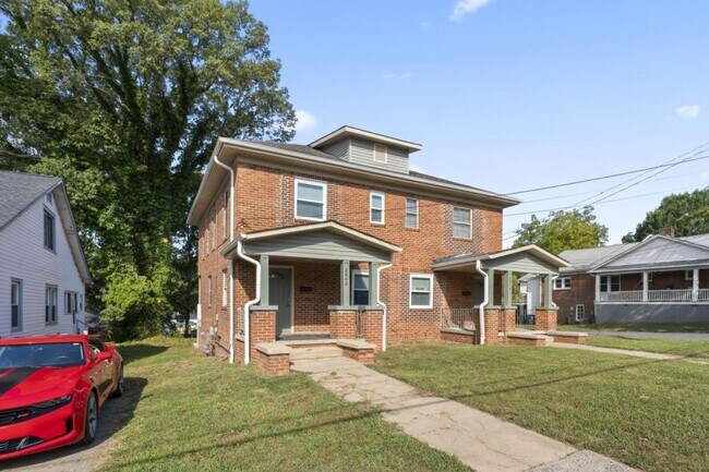 Foto del edificio - 2842 Bon Air Ave