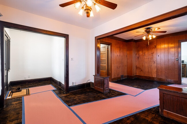 Foto del edificio - 168 E Rosedale Ave