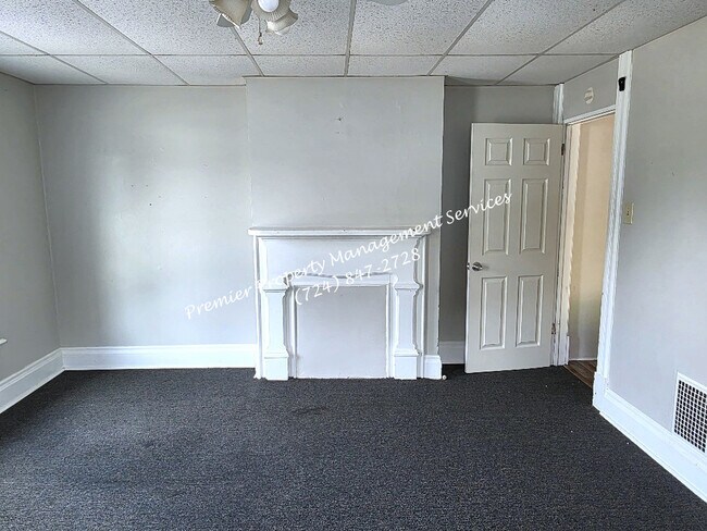Building Photo - 219 13th St