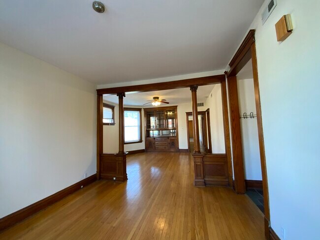 Foto del edificio - 3116 N Elston Ave