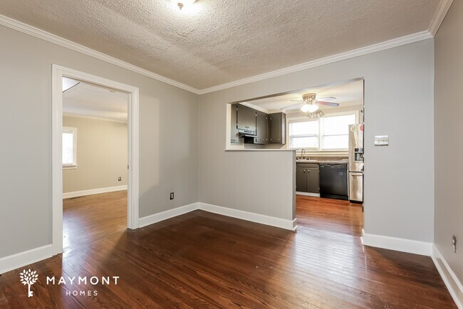 Foto del edificio - 401 Poplar Ave