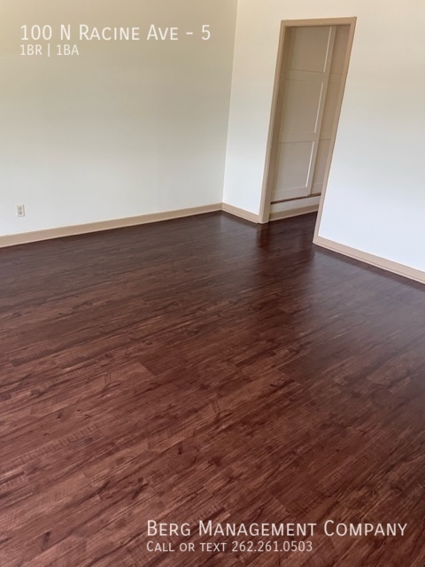 Foto principal - 100 N Racine Ave