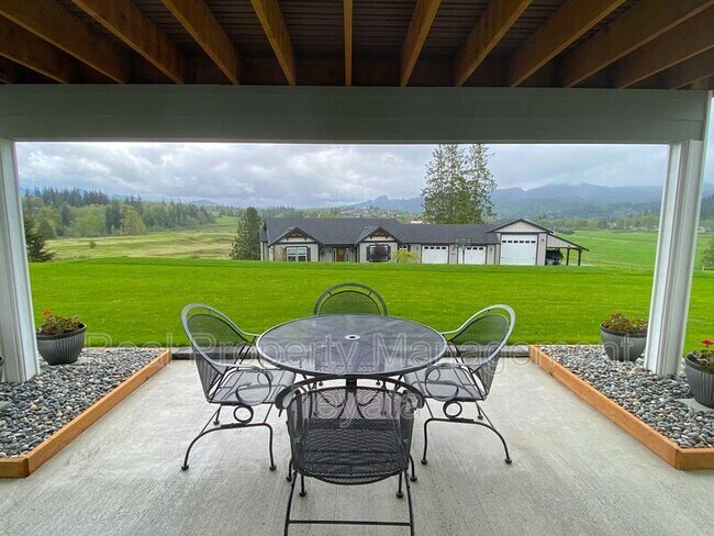 Building Photo - 16063 Ascension Way