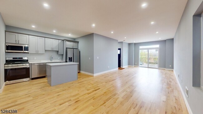 Foto del edificio - 607 Hunterdon St