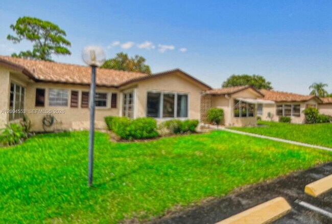 Foto del edificio - 13990 Nesting Way