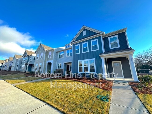 Photo - 2938 Clyde Dr Townhome